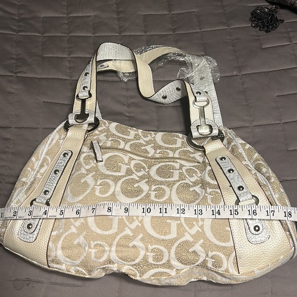 Brand New Guess purse - Picture 8 of 10